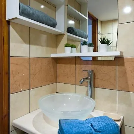 Apartament Sekretne Gniazdko W Tajemniczym Ogrodzie Kraków